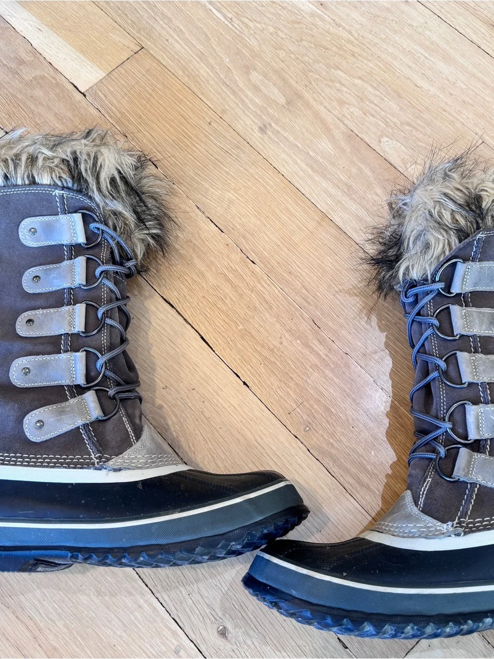 Sorel Brown & Gray Faux-Fur Lace-Up Winter Boots